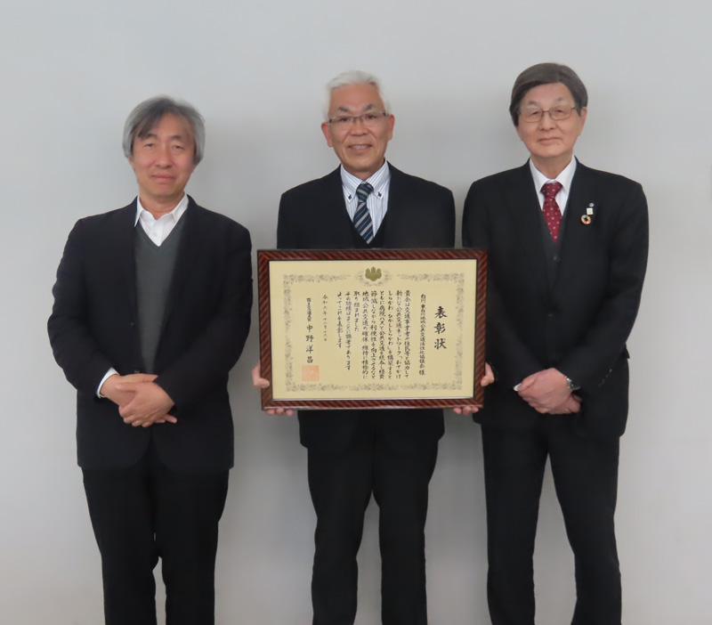 右から、青山公三所長（地域問題研究所）、 小山祐市長（みよし市） 、桂川孝裕市長（亀岡市）、若生裕俊市長（富谷市）、増原直樹准教授（兵庫県立大学）、杉山範子特任教授（世界首長誓約/日本 事務局長）